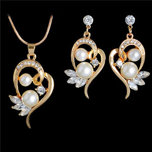 Ladies Vintage Pearl Gold jewelry Clear Crystal Set