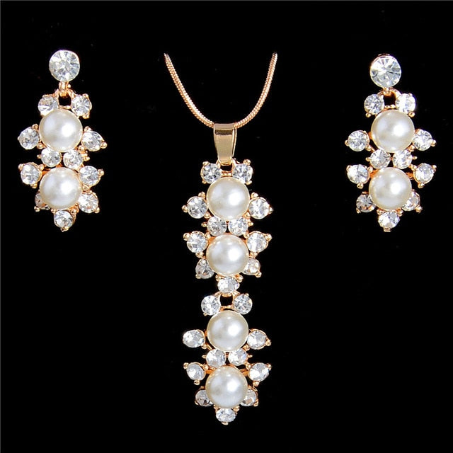 Ladies Vintage Pearl Gold jewelry Clear Crystal Set