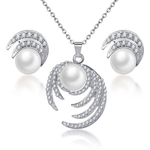 Ladies Vintage Pearl Gold jewelry Clear Crystal Set