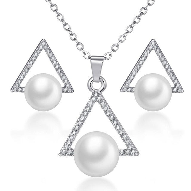 Ladies Vintage Pearl Gold jewelry Clear Crystal Set
